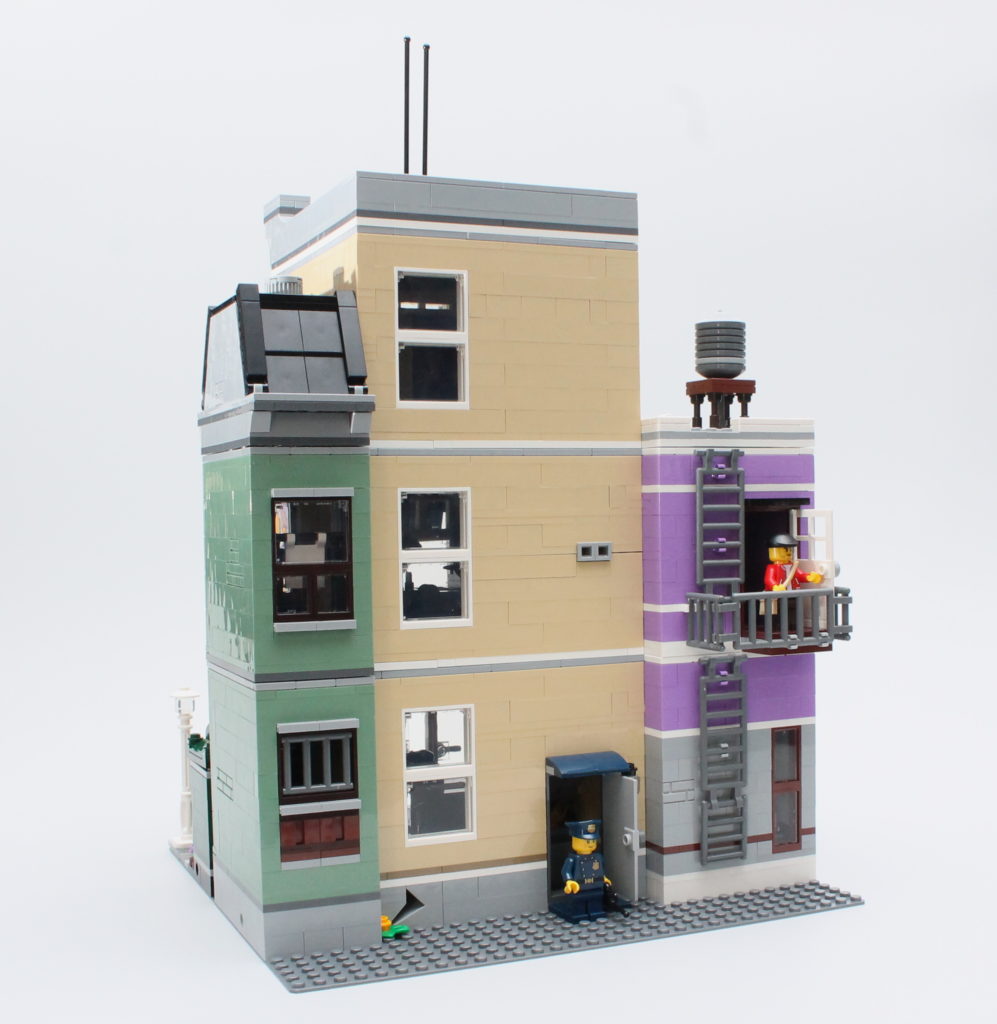 10278 Police Station 11