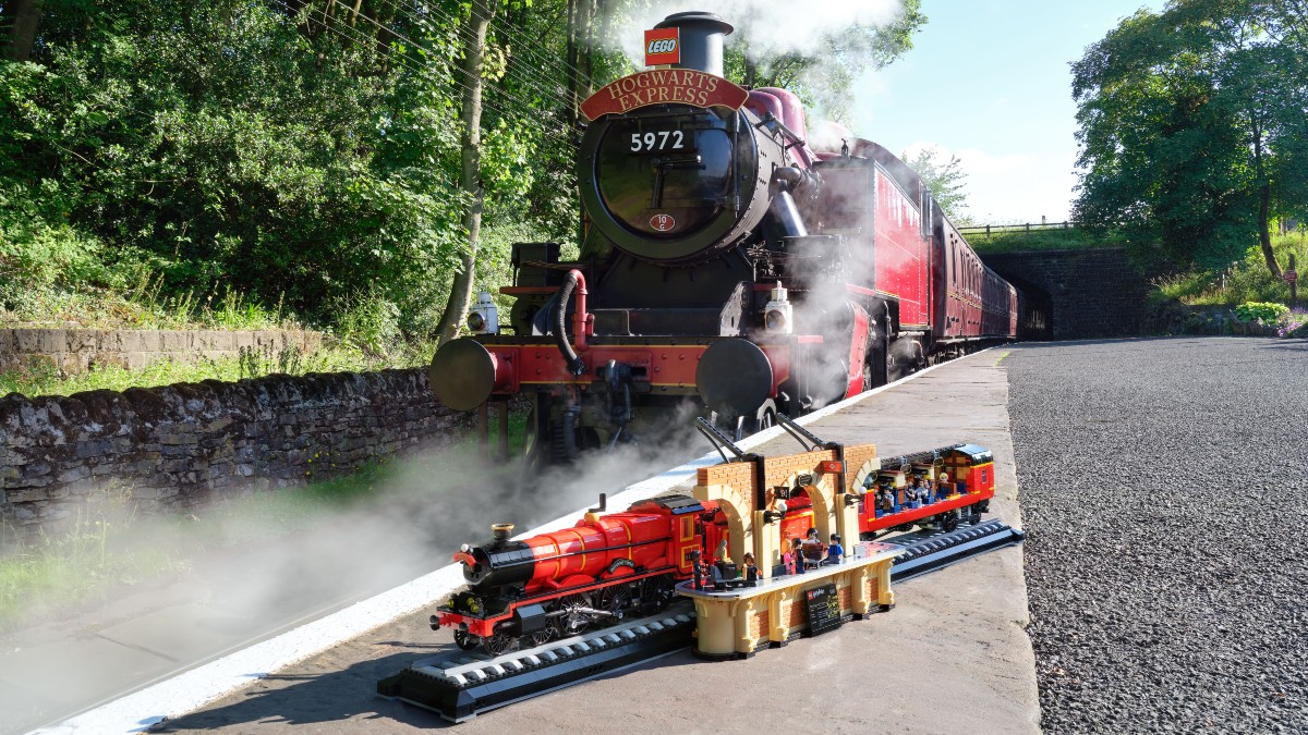 LEGO responds to errors in 76405 Hogwarts Express Collectors’ Edition