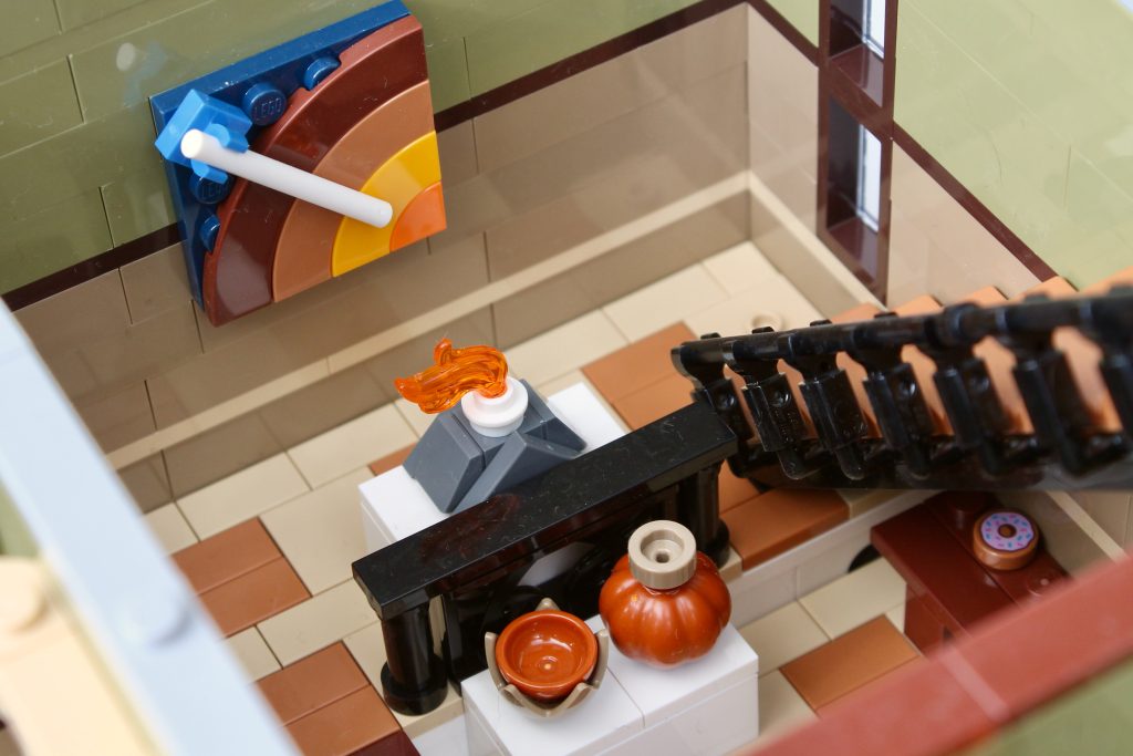 LEGO Icons 10326 Natural History Museum review 27 1024x683
