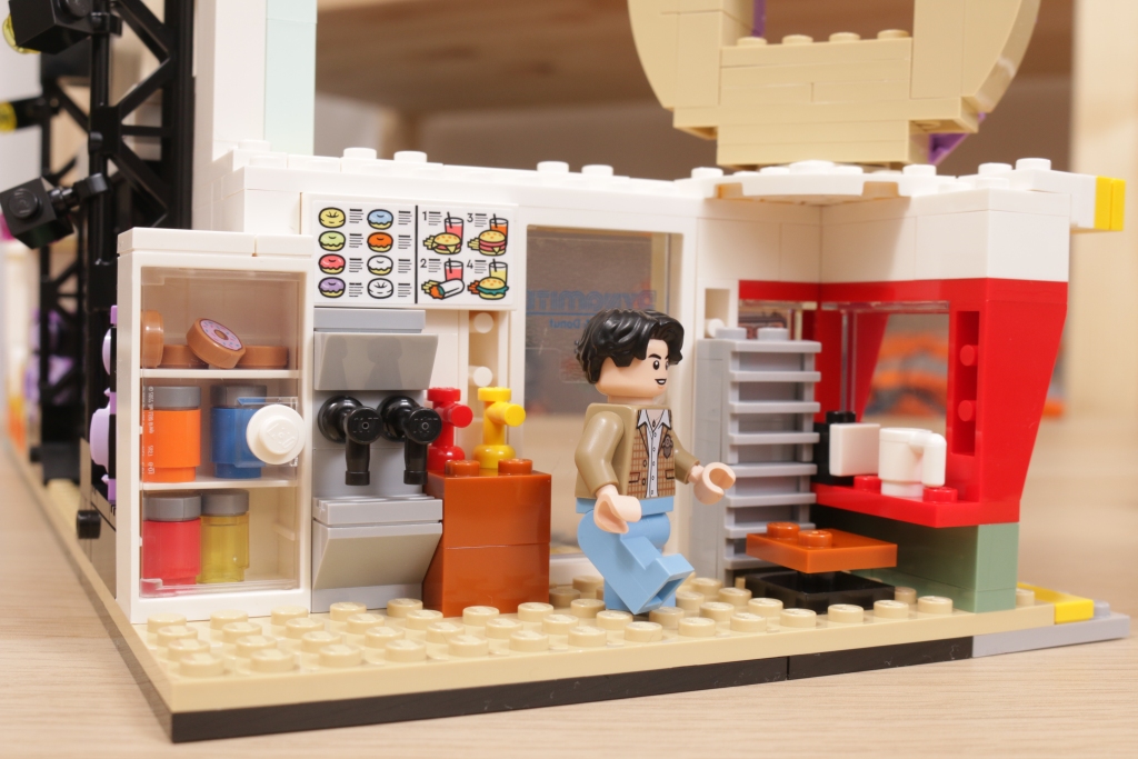 LEGO Ideas 21339 BTS Dynamite Bangtan Boys Jin Suga j hope RM Jimin V Jung Kook review 78 1024x683