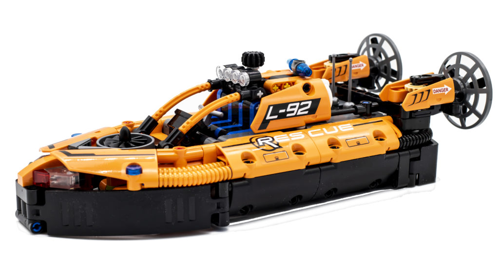 LEGO Technic 42120 Rescue Hovercraft 1