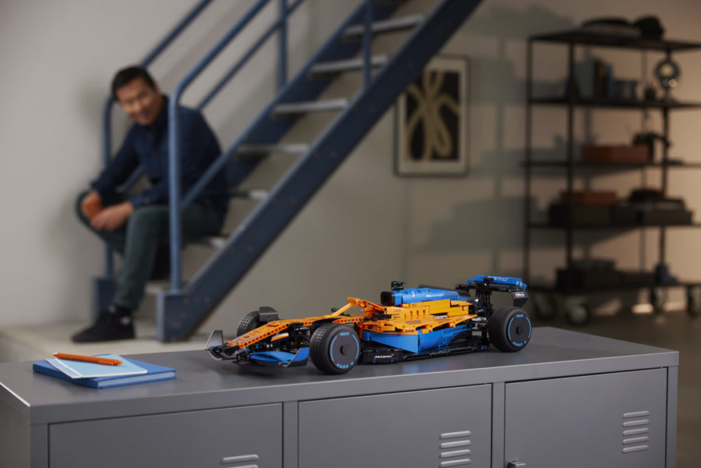 LEGO Technic 42141 McLaren Formula 1 Race Car 19 1024x683