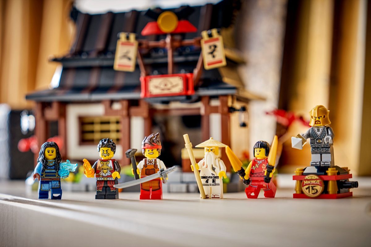 LEGO NINJAGO 71858 Four Weapons Blacksmith 15th Anniversary 8 1200x800