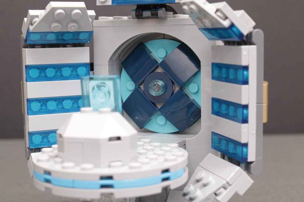 LEGO Marvel 6546713 Cerebro gift with purchase review 7 1024x683