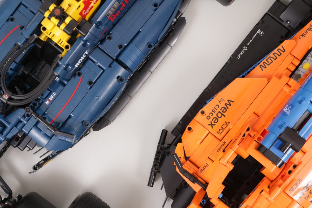 LEGO Technic 42206 Oracle Red Bull Racing RB20 F1 Car 42141 McLaren Formula 1 Race Car comparison 17 1024x683