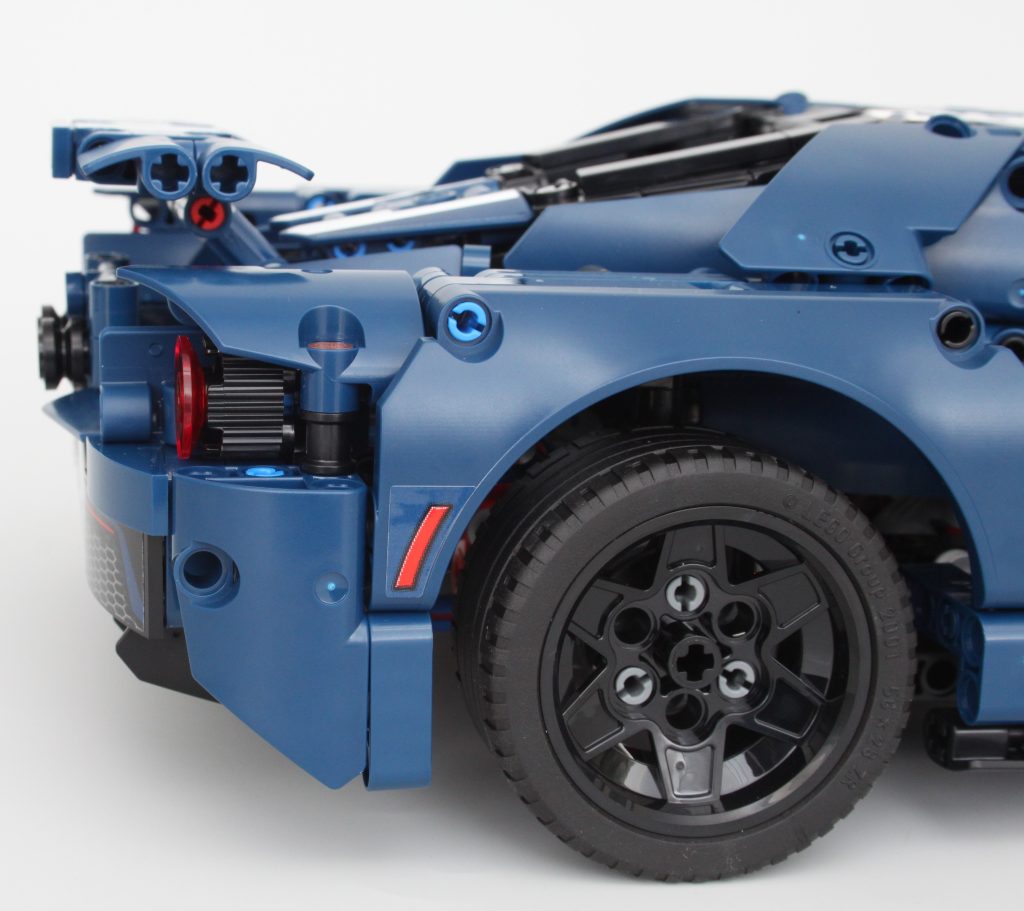 LEGO Technic 42154 2022 Ford GT review 25 1024x911