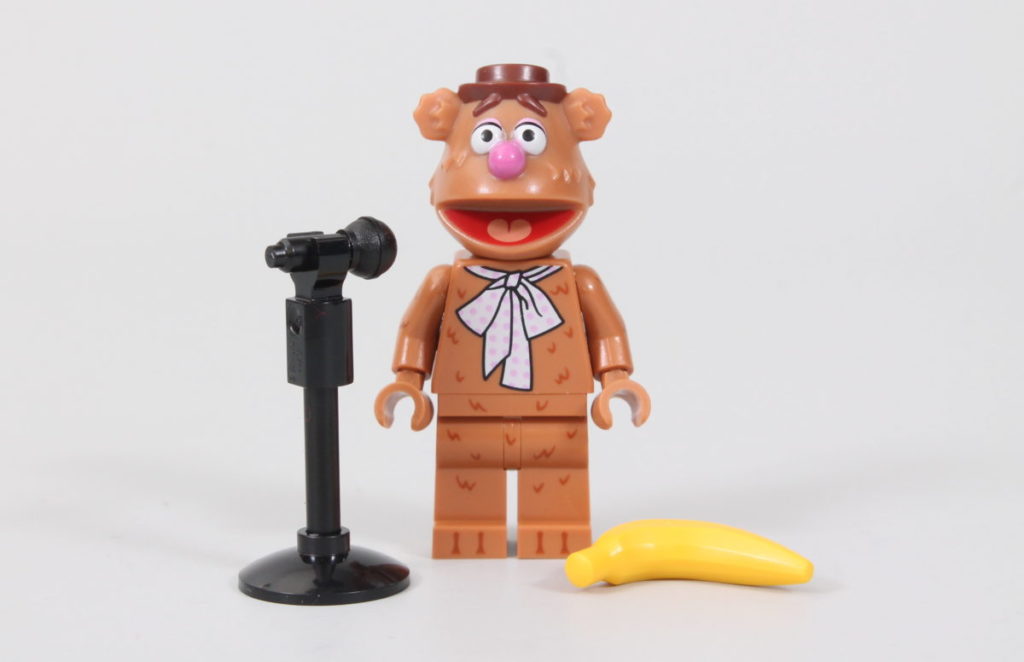 LEGO Collectible Minifigures 71033 The Muppets Miss Fozzie Bear 2 1024x662