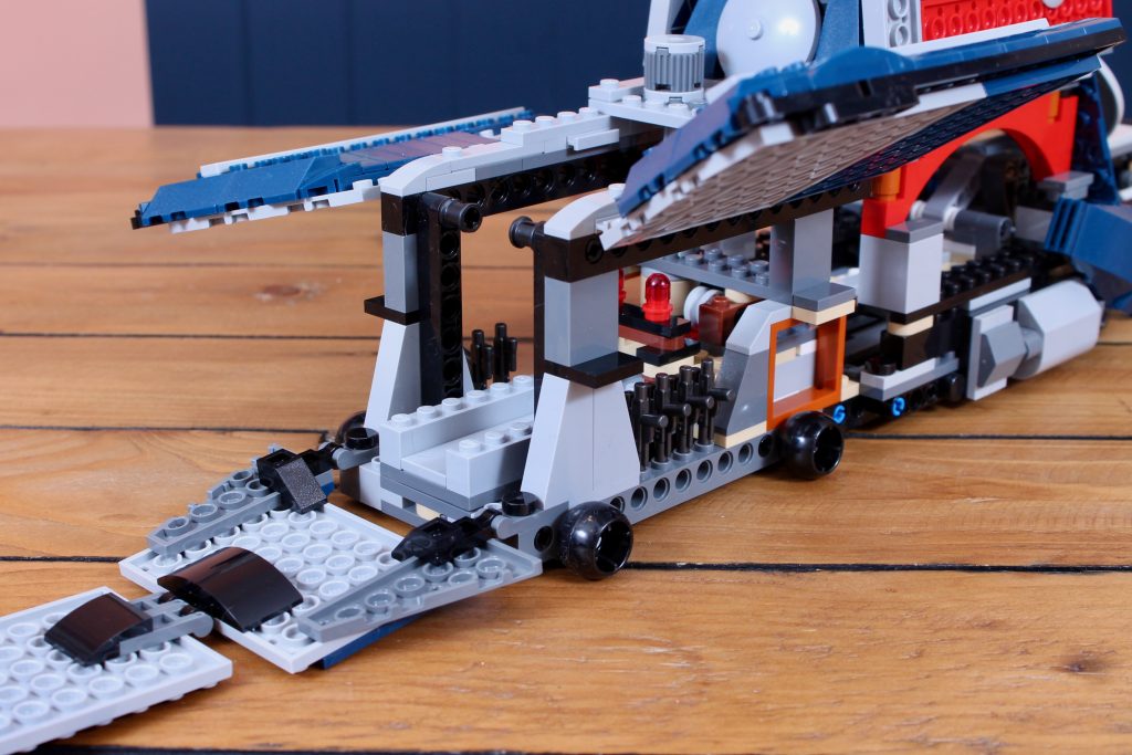 LEGO Star Wars 75435 Battle of Felucia Separatist MTT review 10 1024x683