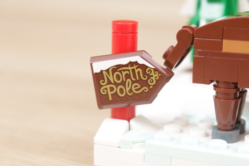 LEGO Black Friday 40484 Santas Front Yard gift with purchase review 5 1024x683