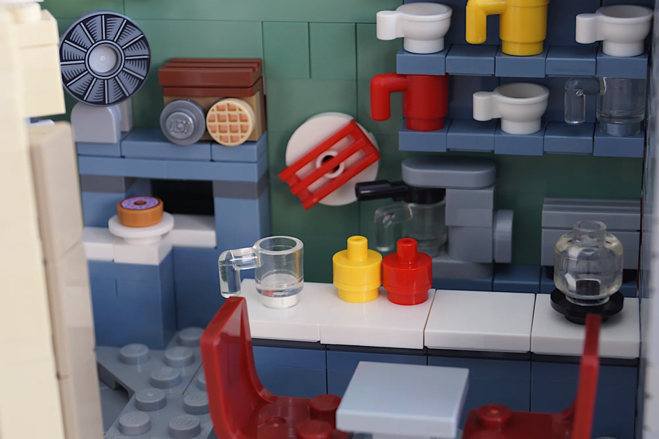 LEGO Ideas Gilmore Girls Stars Hollow 5