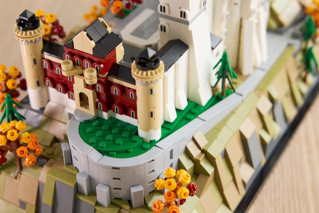 LEGO Architecture 21063 Neuschwanstein Castle 19 1024x683