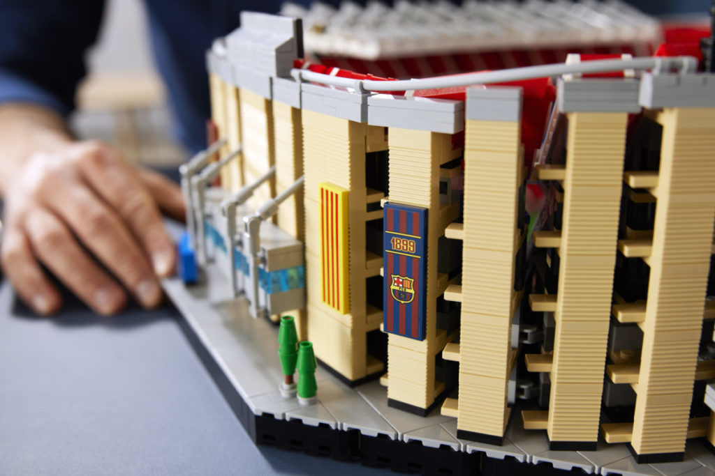 LEGO for Adults 10284 FC Barcelona Camp Nou 17 1024x683