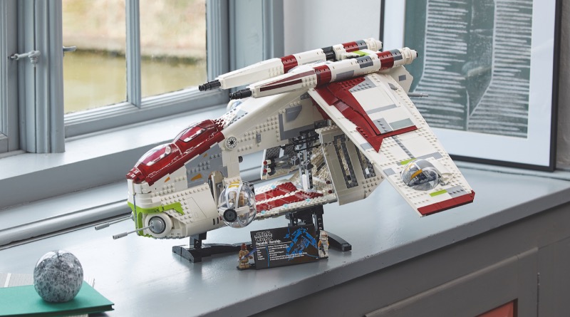 LEGO Star Wars 75309 Republic Gunship officially revealed