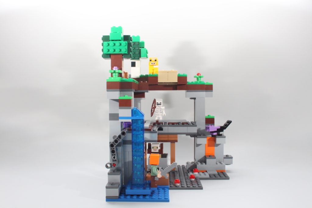 LEGO Minecraft 21169 The First Adventure review 17