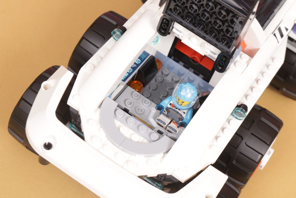 LEGO City 60432 Command Rover and Crane Loader review 28 1024x683