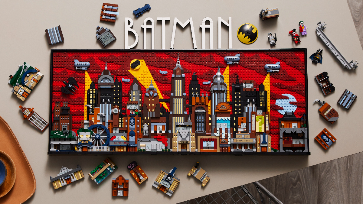 LEGO Batman 76271 Gotham City is packed with secret characters