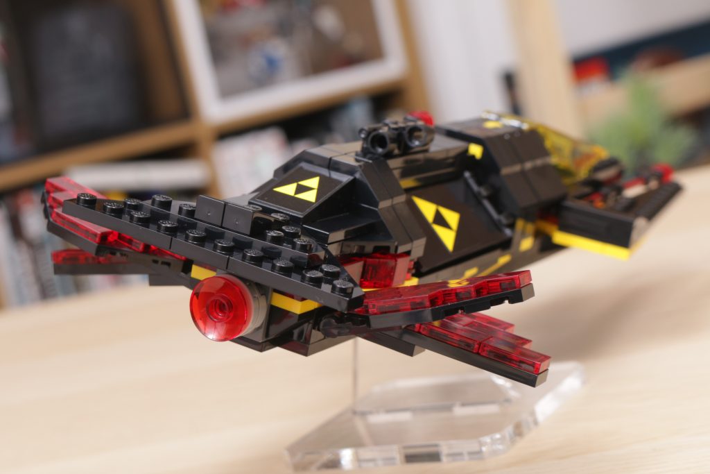 LEGO Space 40580 Blacktron Cruiser gift with purchase review 9 1024x683