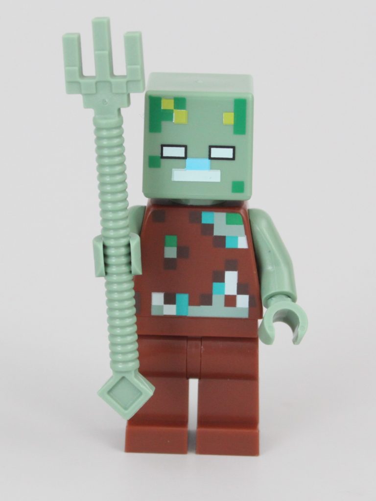 LEGO Minecraft 21254 The Turtle Beach House review 35 768x1024