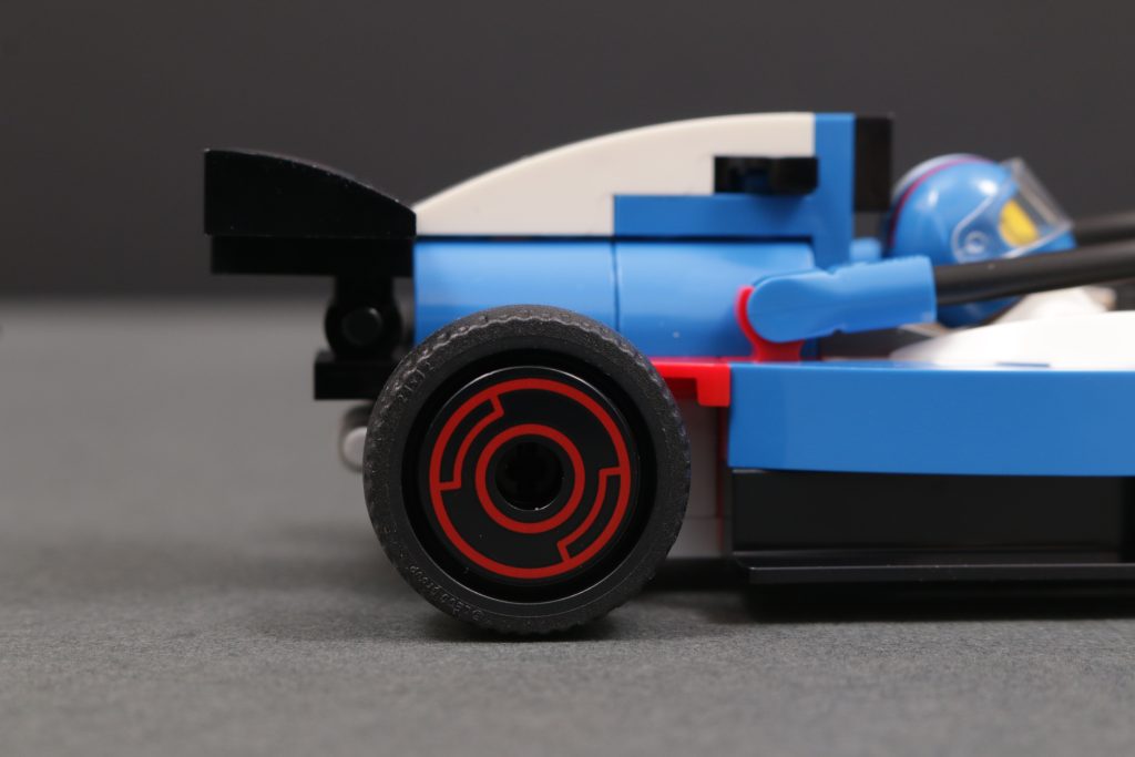 LEGO City 60474 F1 Grid with VCARB Sauber Race Cars review 20 1024x683