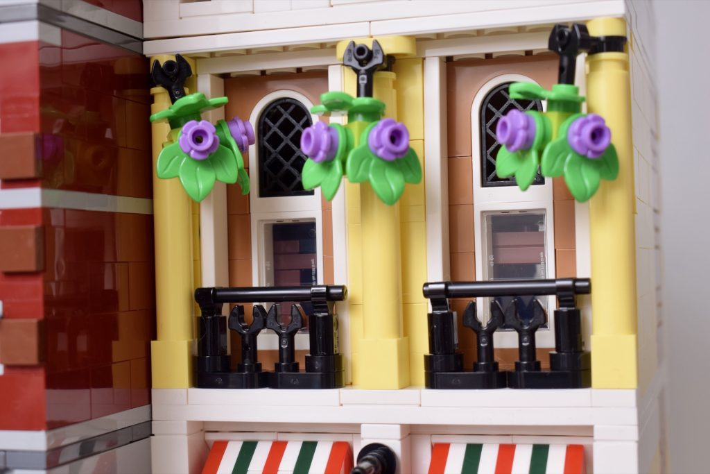 LEGO Icons 10312 Jazz Club review 7 1024x683