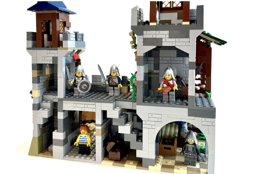 LEGO Ideas Medieval Inn by the Gatehouse 1