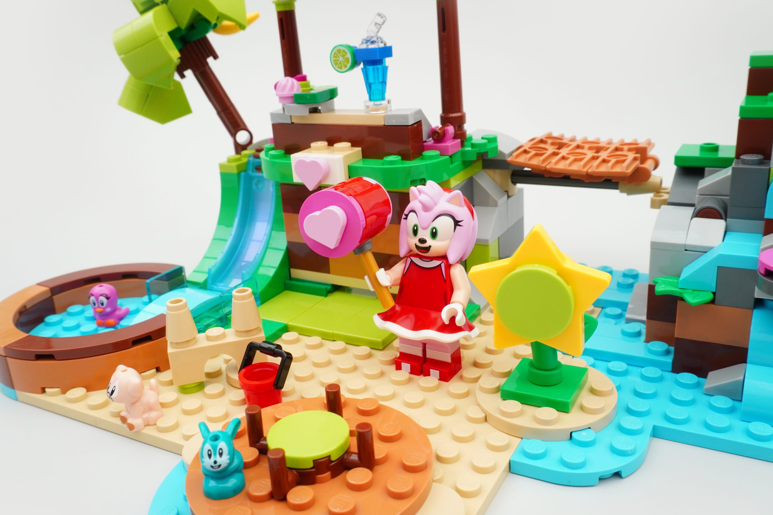 LEGO Sonic the Hedgehog 76992 Amys Animal Rescue Island review 2 scaled