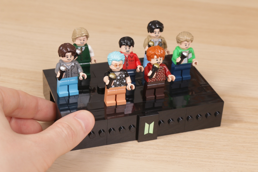 LEGO Ideas 21339 BTS Dynamite Bangtan Boys Jin Suga j hope RM Jimin V Jung Kook review 15 1024x683