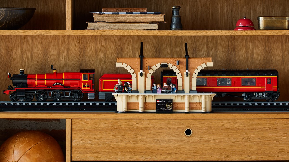LEGO was worried 76405 Hogwarts Express Collectors' Edition would be too big