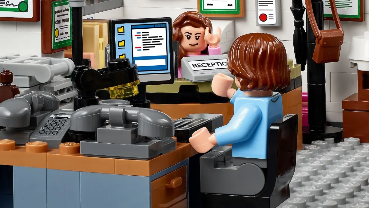 Six things we need from an expansion to LEGO Ideas 21336 The Office
