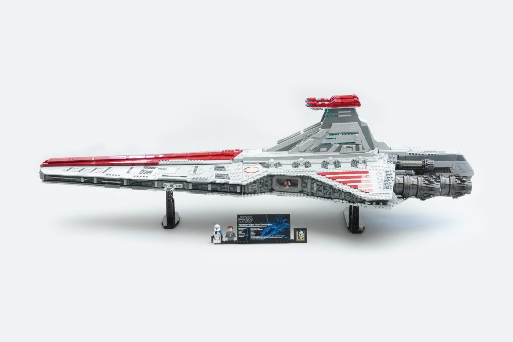 LEGO Star Wars 75367 Venator Class Republic Attack Cruiser review 48 1 1024x683
