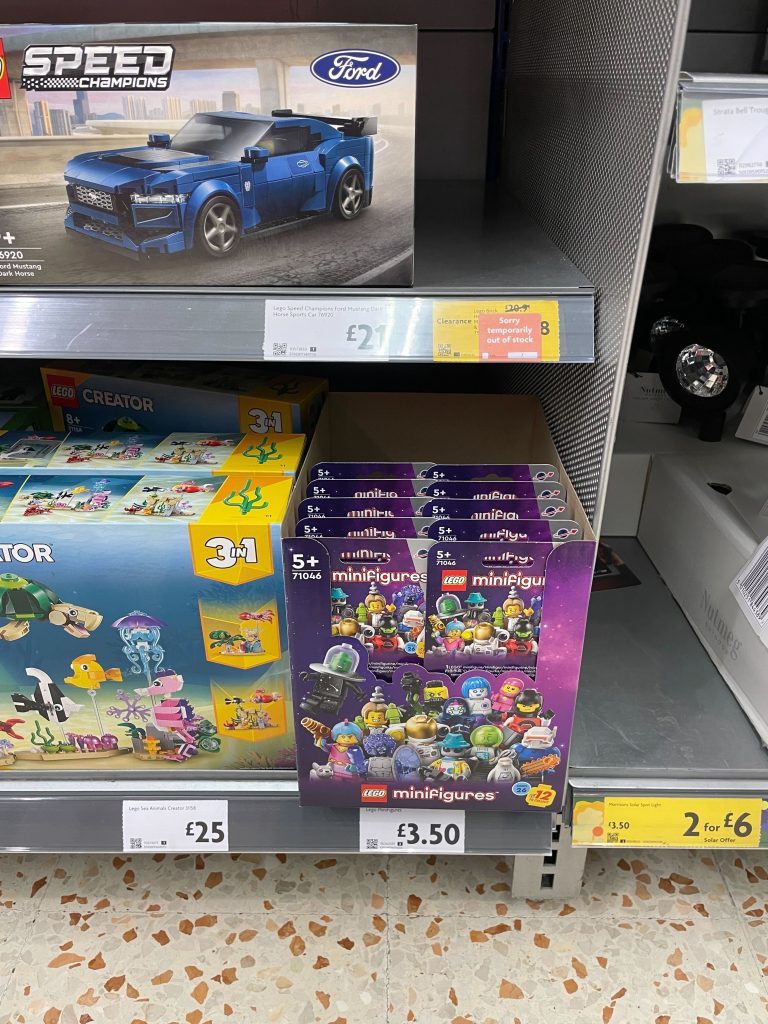 LEGO Minifigures 71046 Series 26 Space Morrisons 4 768x1024