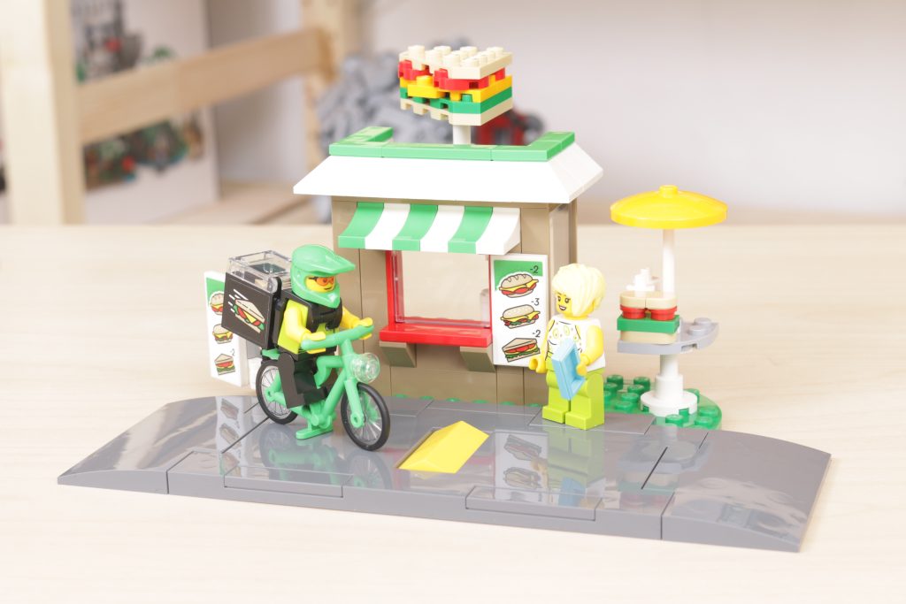 LEGO CITY 40578 Sandwich Shop gift with purchase review 2 1024x683