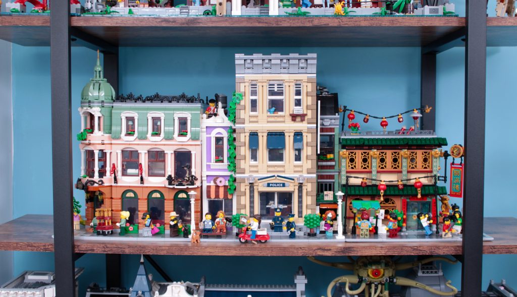 LEGO Chinese Traditional Festivals 80113 Family Reunion Celebration modular conversion 22 1024x589