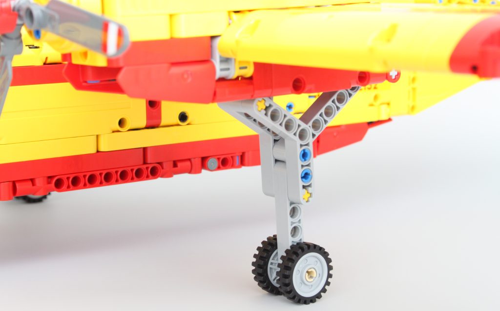 LEGO Technic 42152 Firefighter Aircraft review 25 1024x638