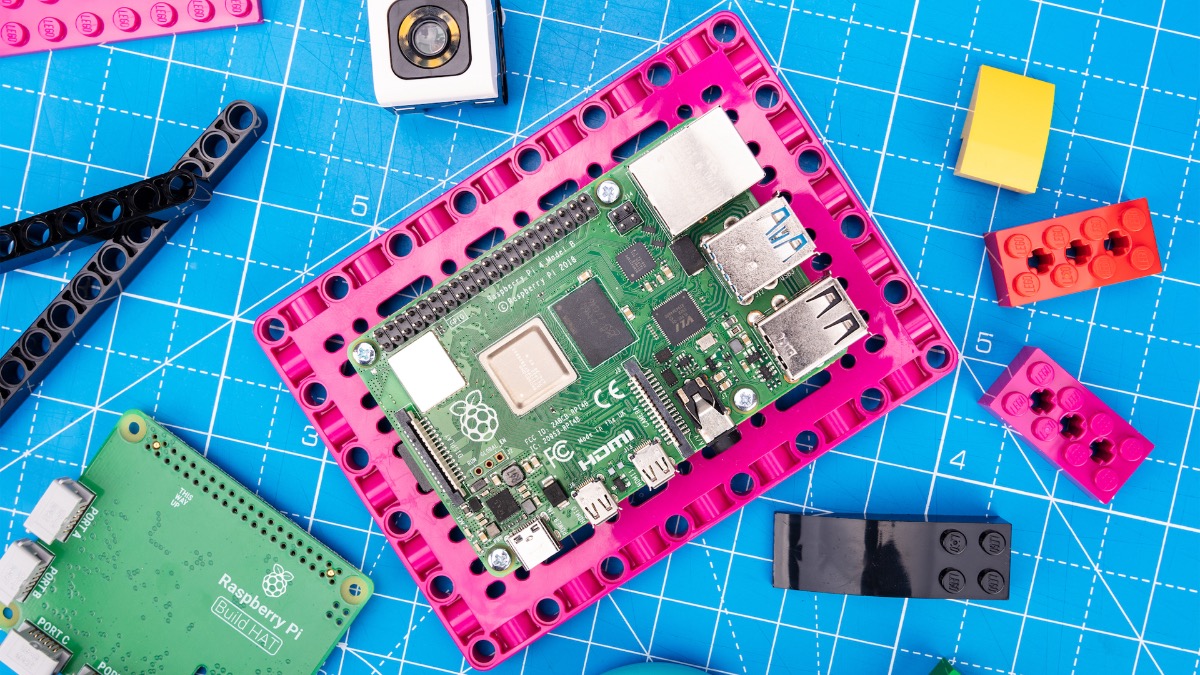 Raspberry Pi is making a new computer for LEGO robots