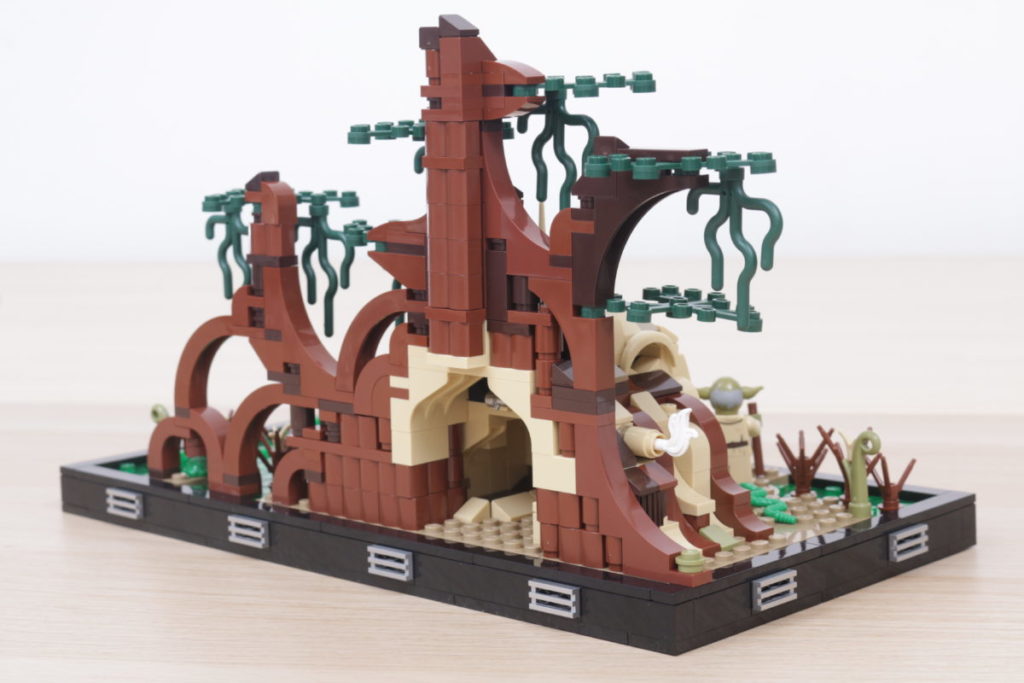 LEGO Star Wars 75330 Dagobah Jedi Training review 12 1024x683