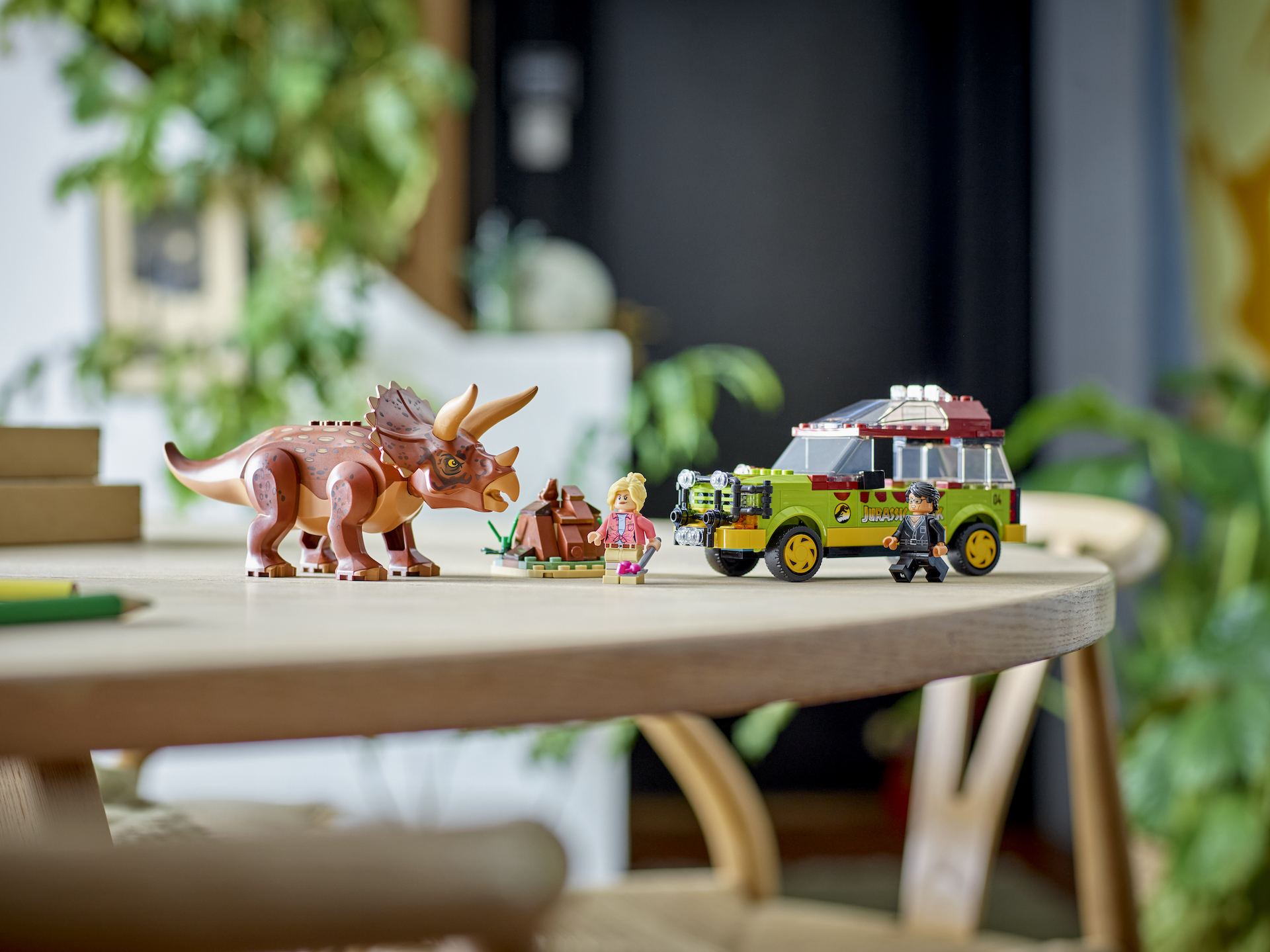 LEGO Jurassic Park 76959 Triceratops Research 6