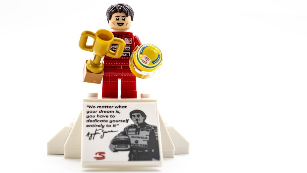 LEGO Icons 10330 McLaren MP4 Ayrton Senna 26 1024x576