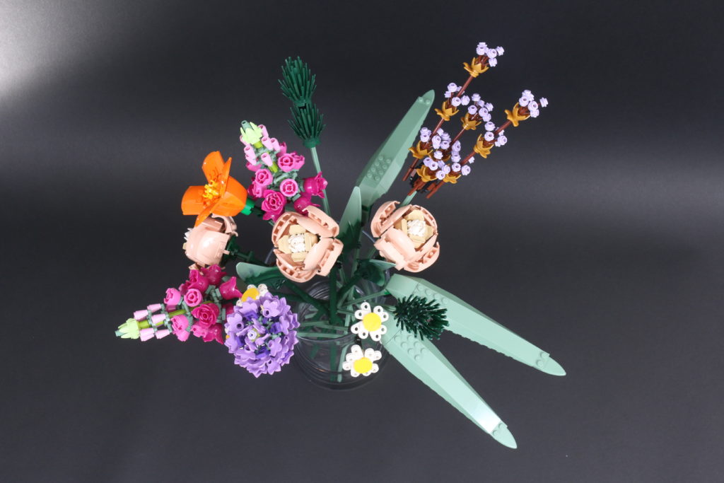 LEGO Botanical Collection 10280 Flower Bouquet review 11