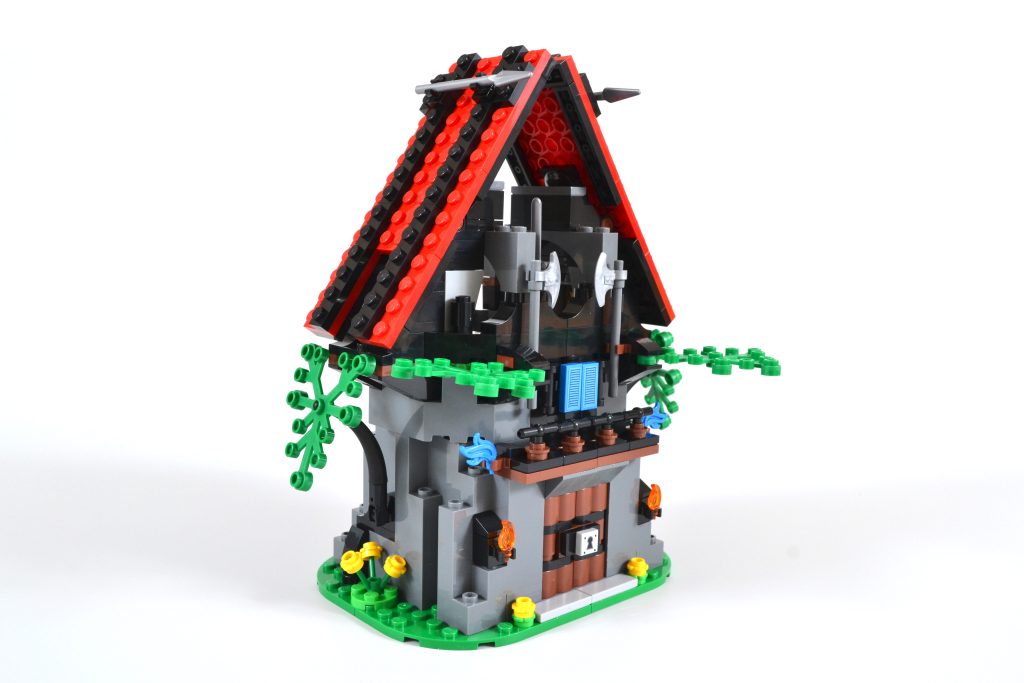 LEGO 40601 Majistos Magical Workshop 10 1024x683