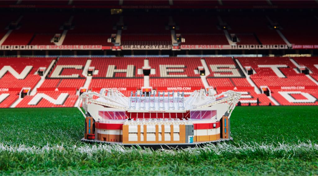 LEGO Creator Expert 10272 Old Trafford Manchester United stadium 5
