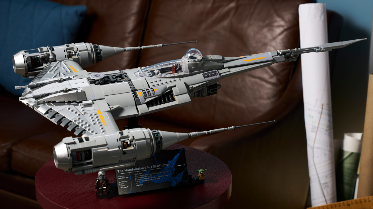 LEGO Star Wars N-1 Starfighter shines thanks to drum-lacquered parts