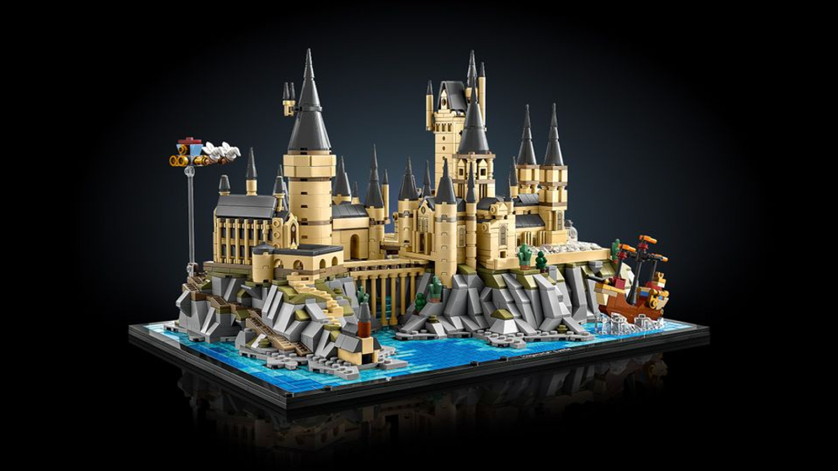 New LEGO Hogwarts Castle and Grounds set spotted online