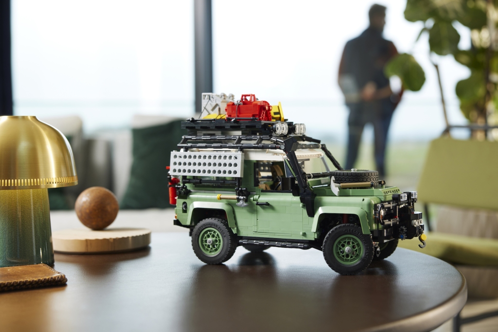LEGO Icons 10317 Land Rover Classic Defender 90 21 1024x683