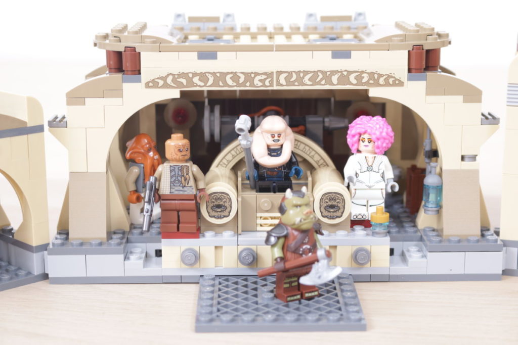 LEGO Star Wars 75326 Boba Fetts Throne Room review 3 1024x683