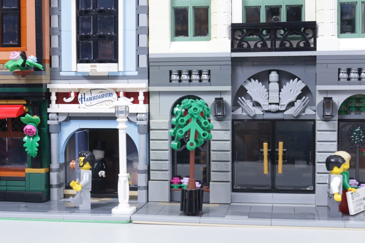 LEGO Icons 10350 Tudor Corner second review plus comparison with 10251 Brick Bank and 10270 Bookshop 93 1200x800