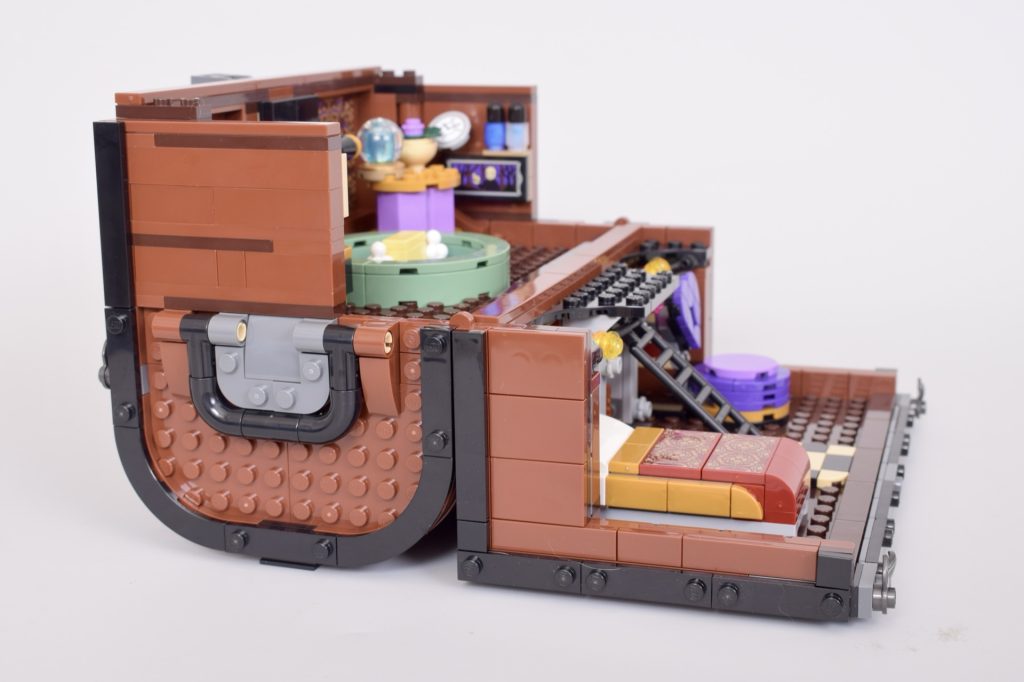 LEGO Wednesday Things Apartment review 26 1024x682