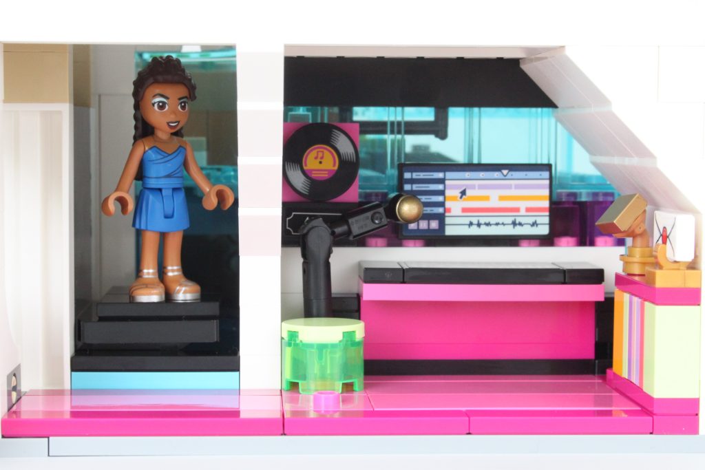 lego friends 42639 andreas modern mansion review 26 1024x683