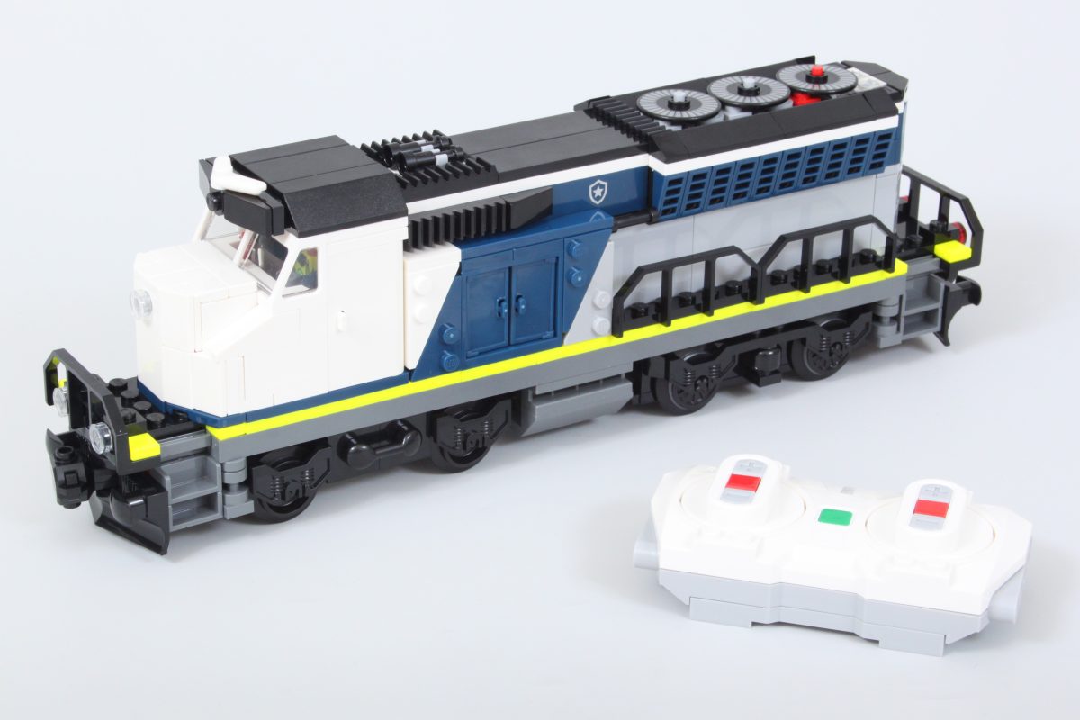 lego city 60508 police train heist review featured 34 1200x800