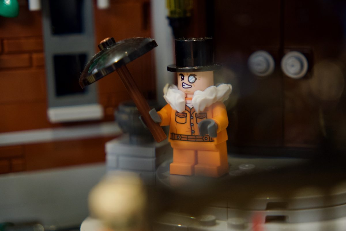 LEGO Batman DC 76300 Arkham Asylum mod 40 1200x800
